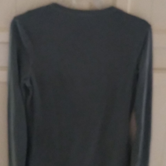 GENTLY worn grey green James Perse blouse. - Picture 2 of 3